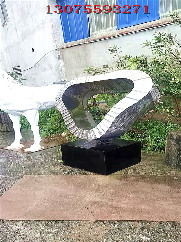 南京雕塑厂：不锈钢金属雕塑的表面加工工艺